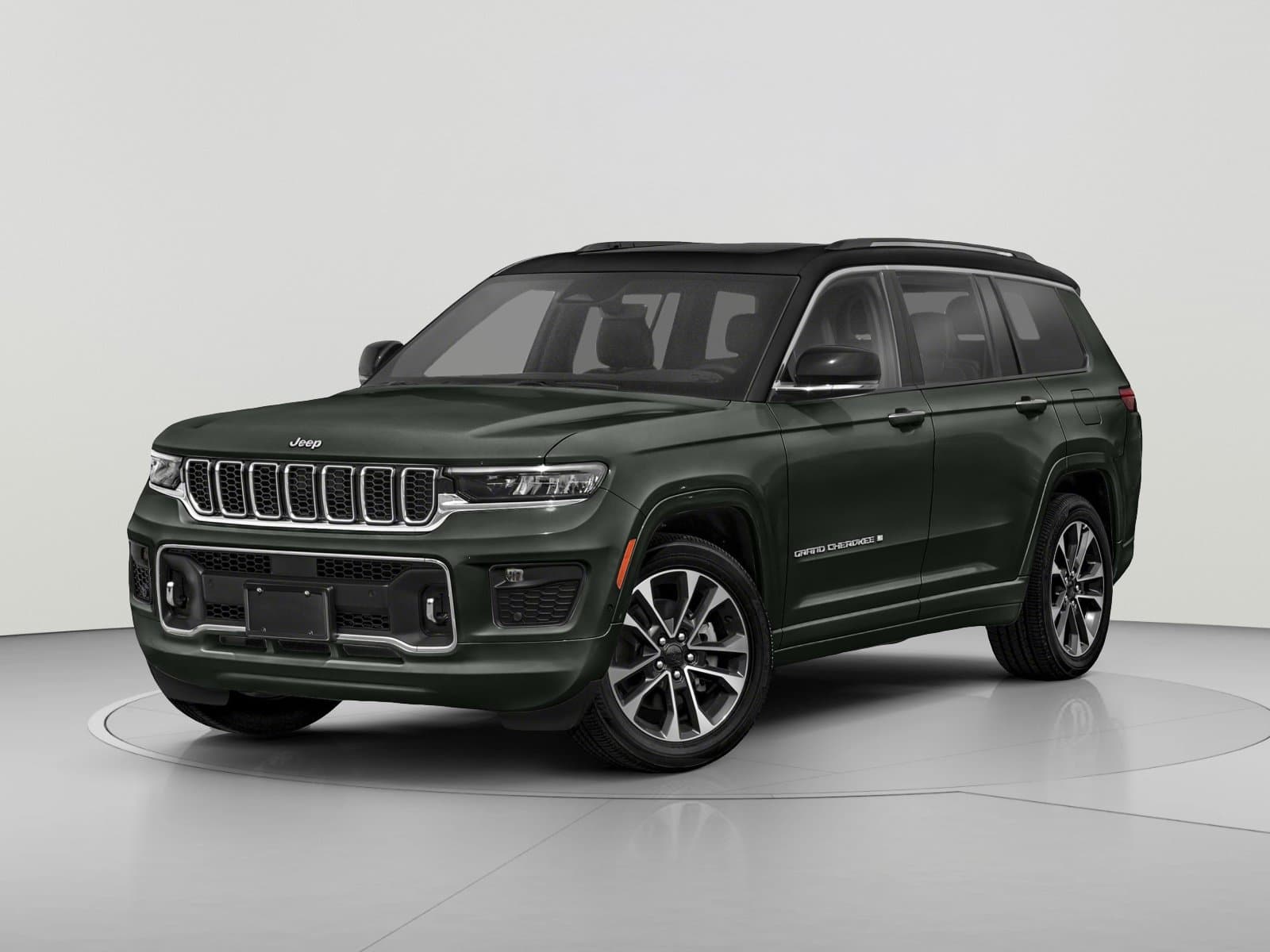 2022 Jeep Grand Cherokee Overland — photo 1 of 14