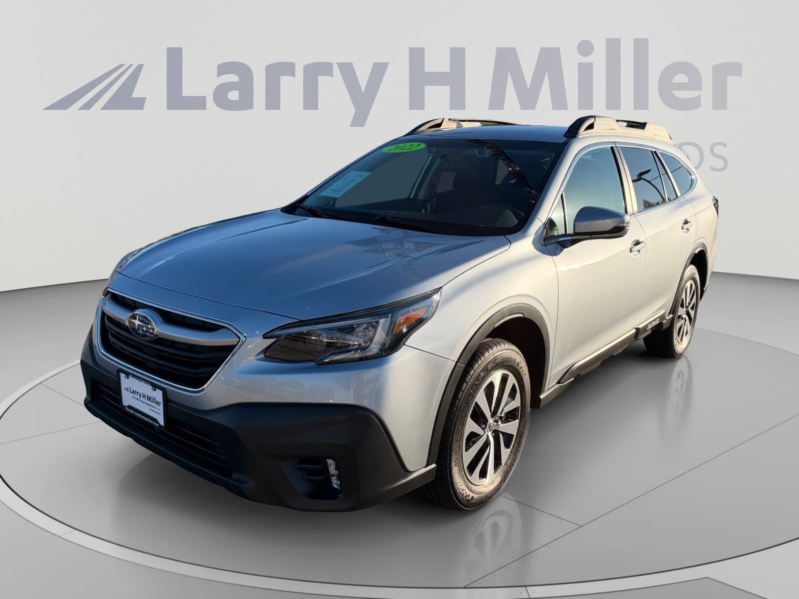 2022 Subaru Outback Premium — photo 1 of 35