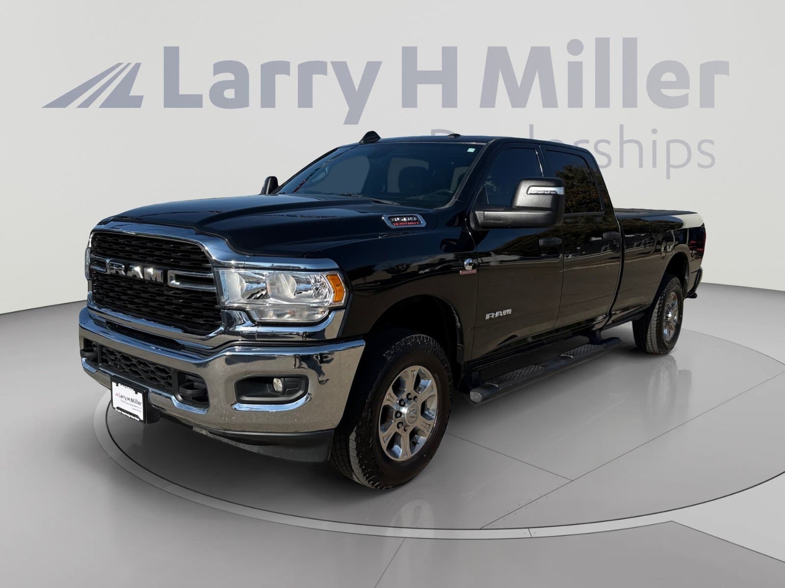 2024 RAM 3500 Big Horn — photo 1 of 35