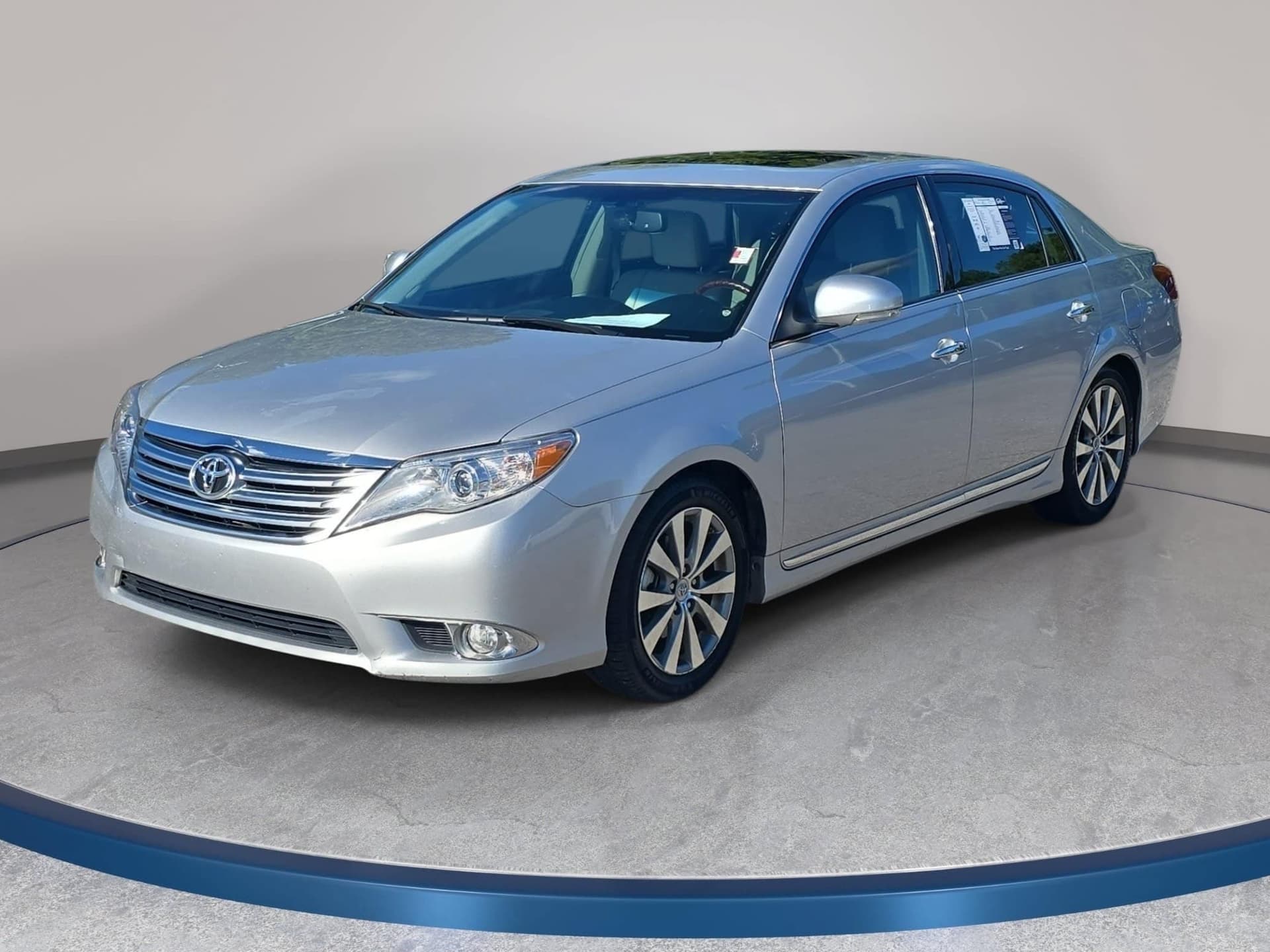 2012 Toyota Avalon Limited — photo 1 of 35