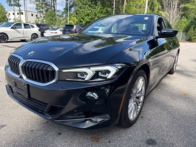 2024 BMW 3 Series 330i xDrive — photo 1 of 16
