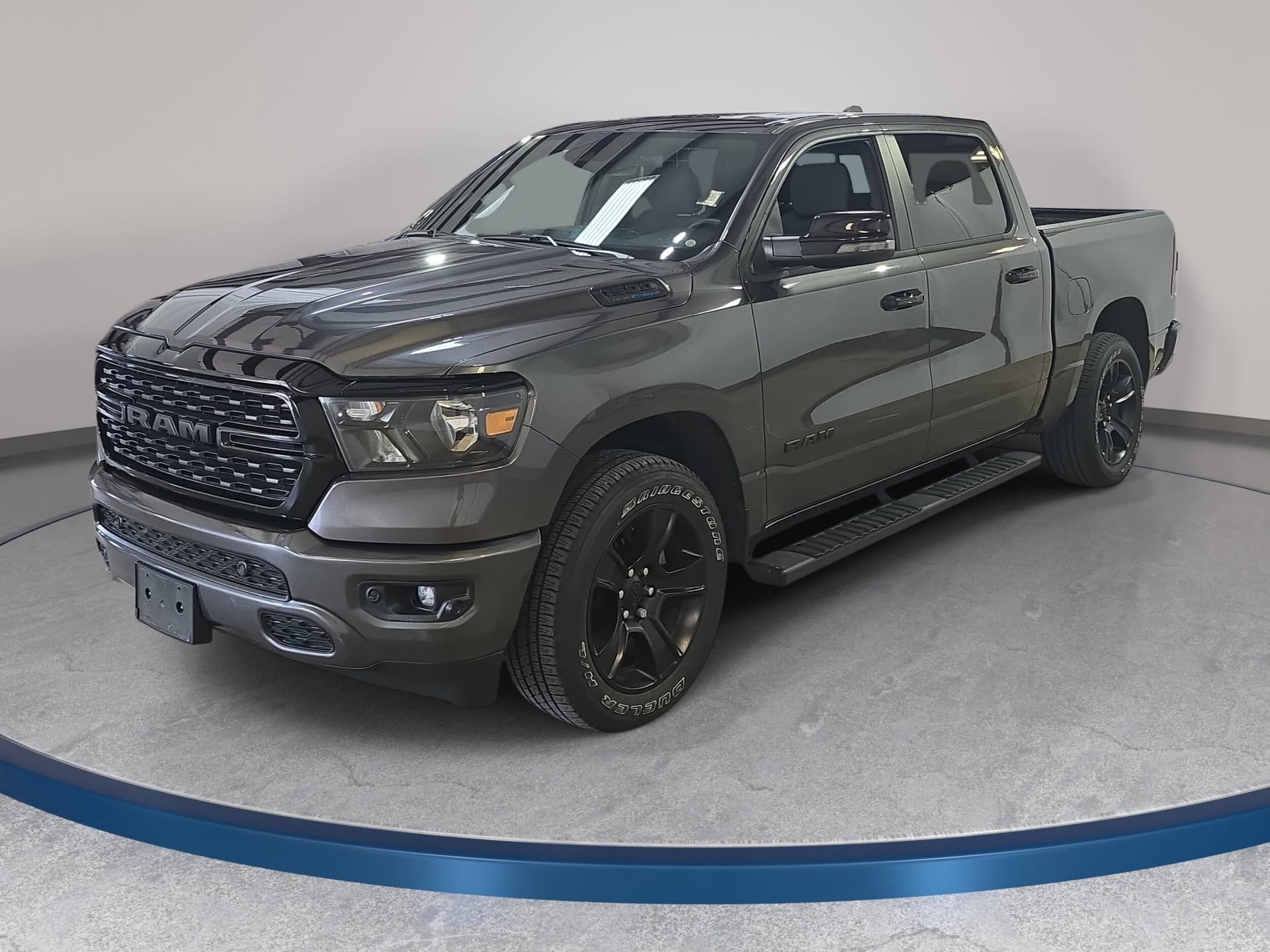 2024 RAM 1500 Base — photo 1 of 12