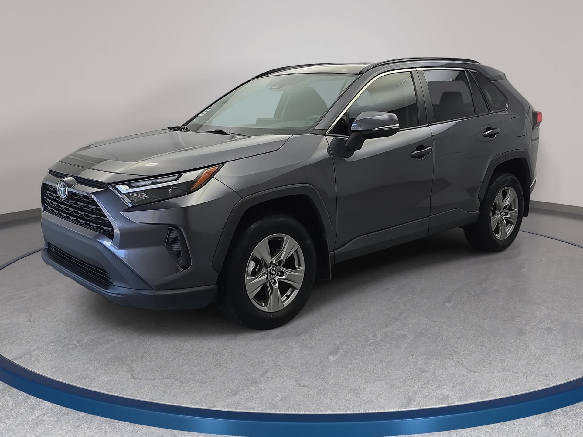 2024 Toyota RAV4 XLE — photo 1 of 35