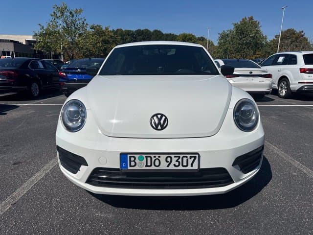 2018 Volkswagen Beetle S — photo 1 of 13