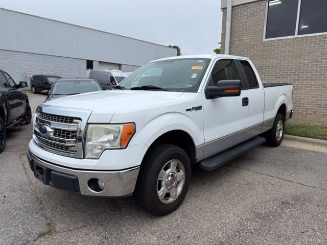 2009 Ford F-150 XLT — photo 1 of 14