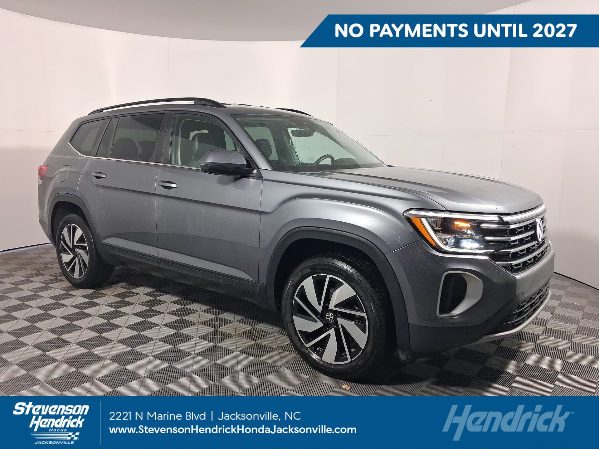 2025 Volkswagen Atlas 2.0T SE w/Technology — photo 1 of 11