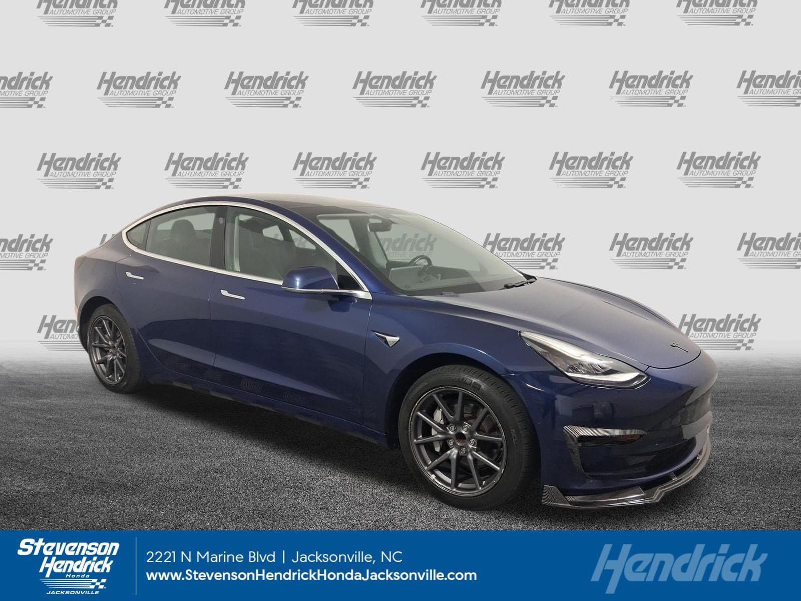 2020 Tesla Model 3 Standard Range — photo 1 of 11