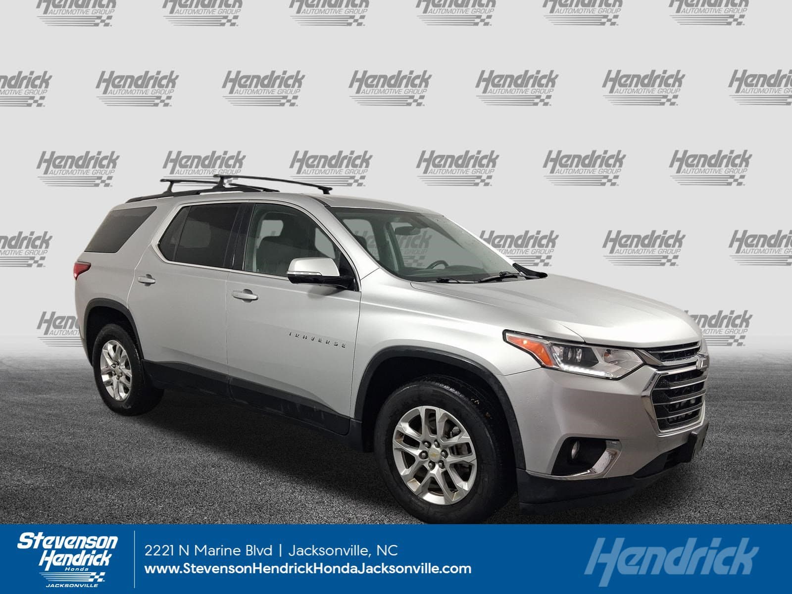 2019 Chevrolet Traverse LT Cloth — photo 1 of 11
