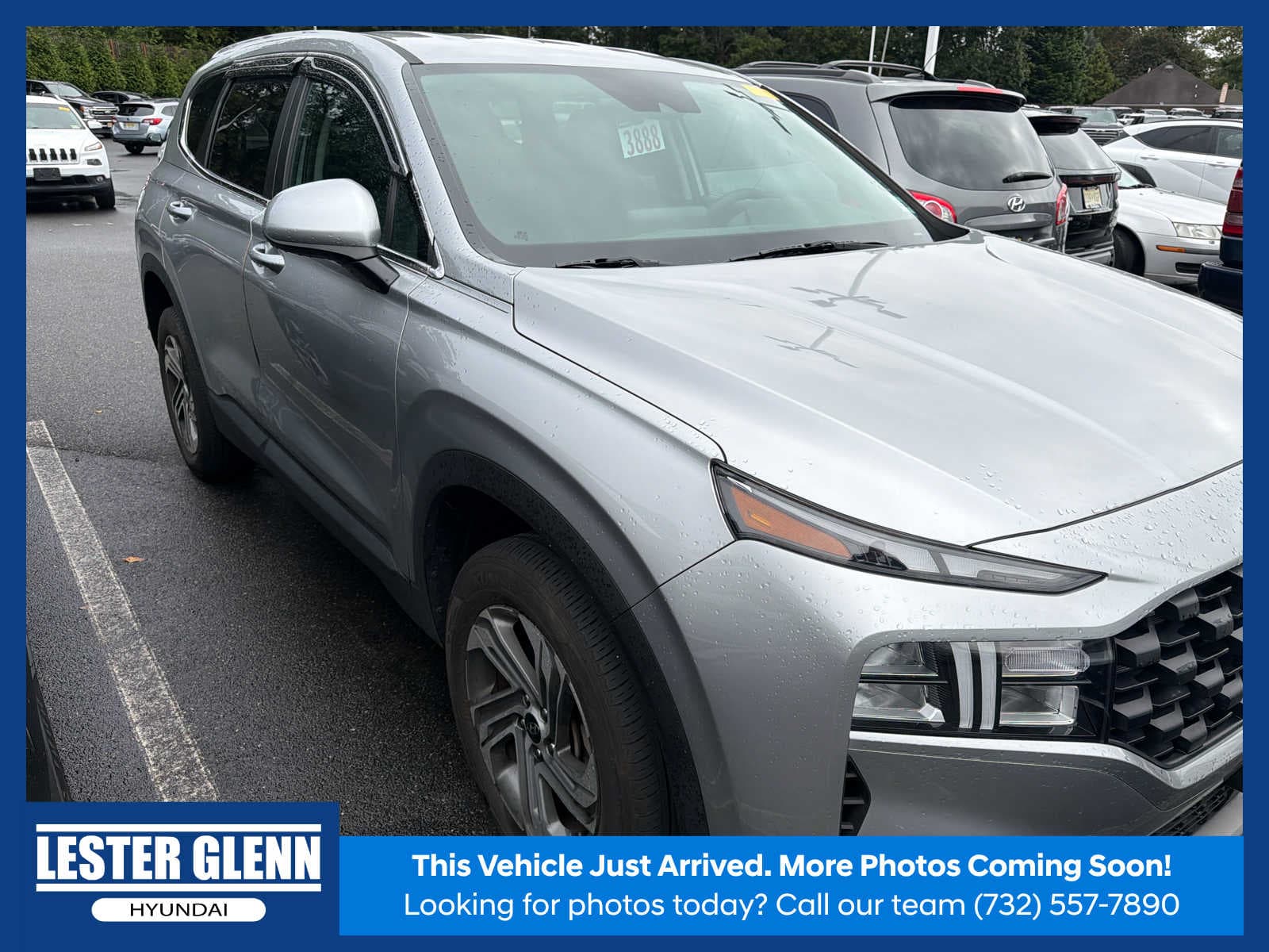 2023 Hyundai Santa Fe SE — photo 1 of 13