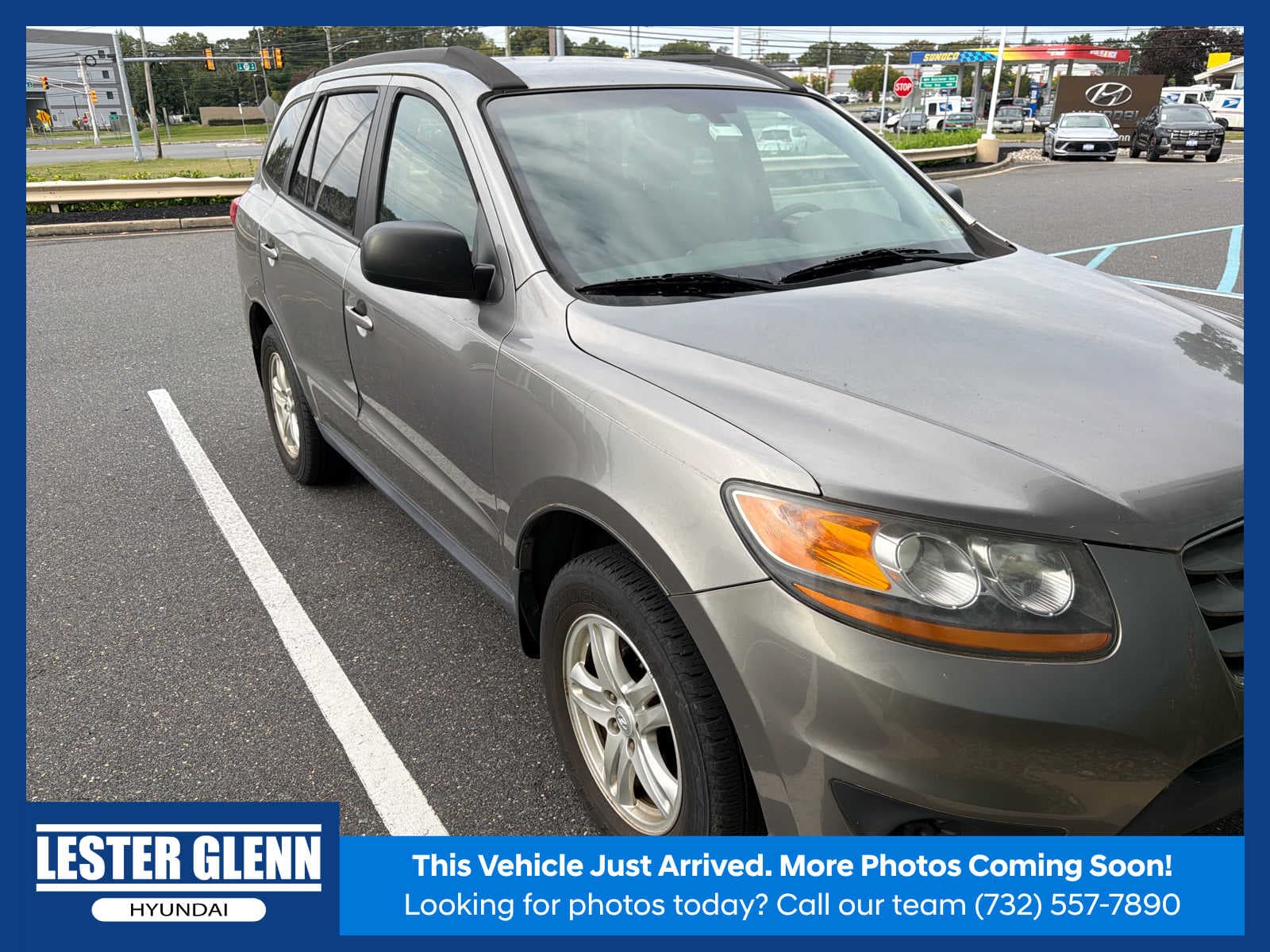 2011 Hyundai Santa Fe GLS — photo 1 of 10