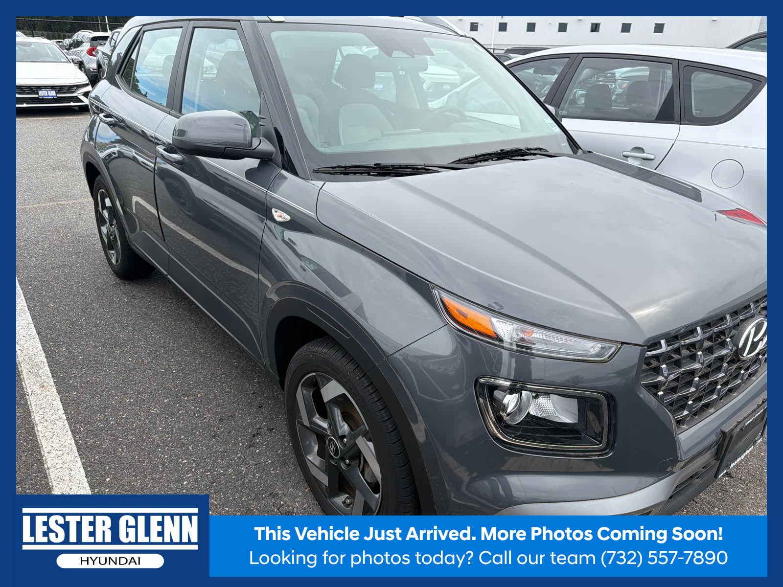 2024 Hyundai Venue SEL — photo 1 of 11