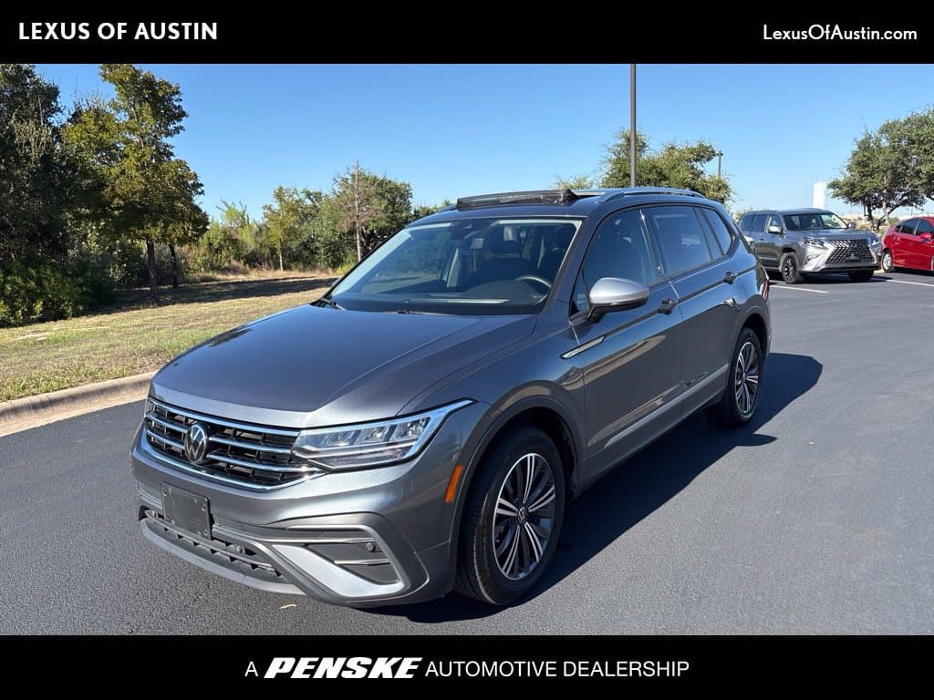 2024 Volkswagen Tiguan Base — photo 1 of 22