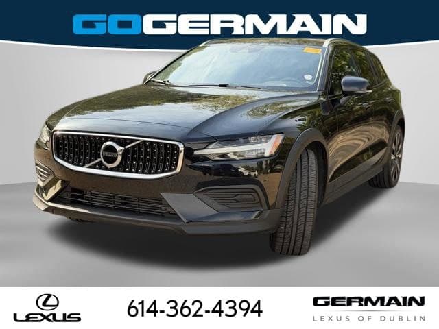 2020 Volvo V60 Cross Country Base — photo 1 of 24
