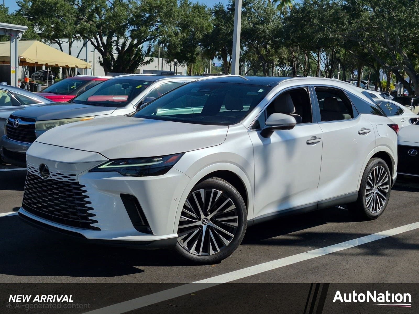 2023 Lexus RX Base — photo 1 of 15
