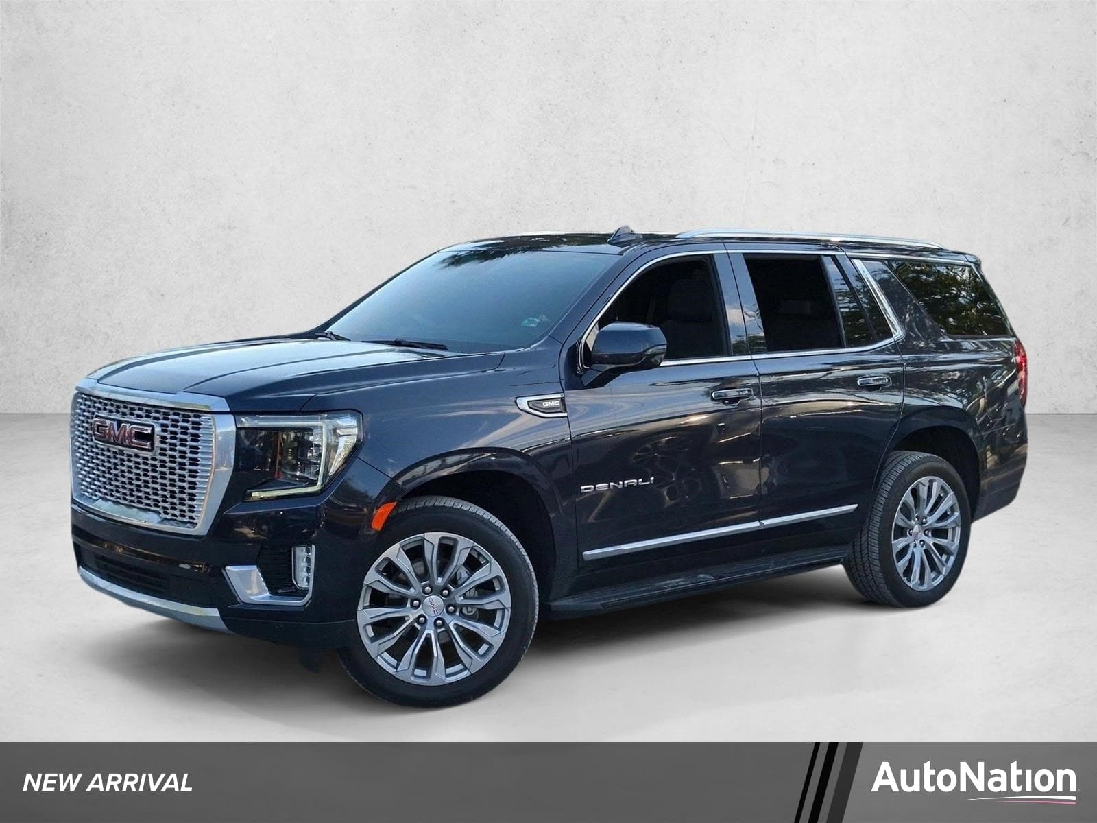 2024 GMC Yukon Denali — photo 1 of 17