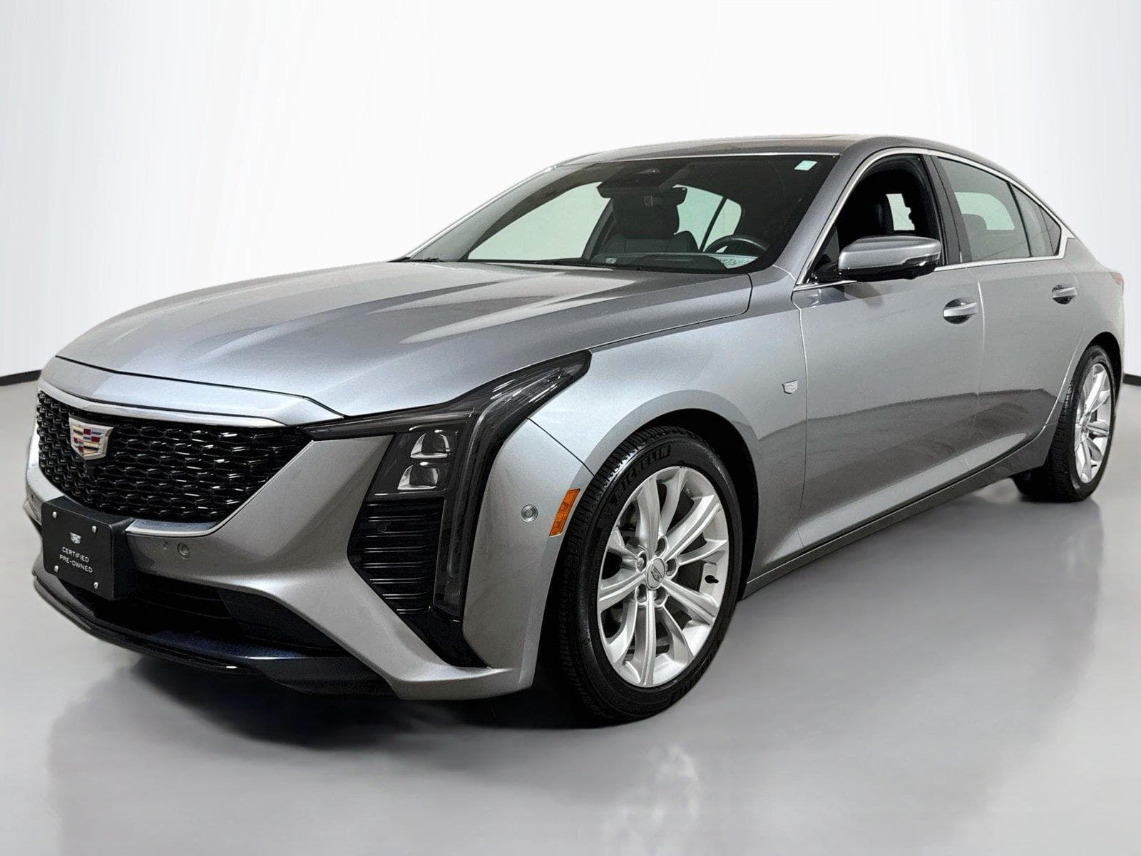 2025 Cadillac CT5 Premium Luxury — photo 1 of 32