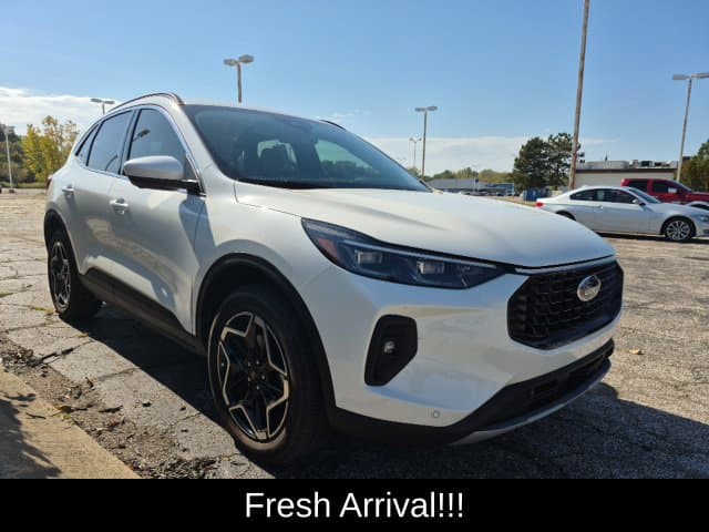 2026 Ford Escape Platinum — photo 1 of 14