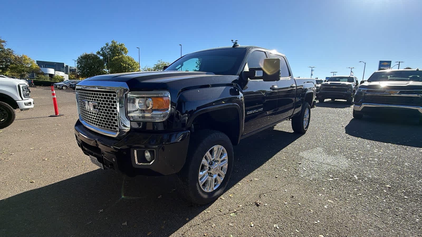 2016 GMC Sierra 2500HD Denali — photo 1 of 11