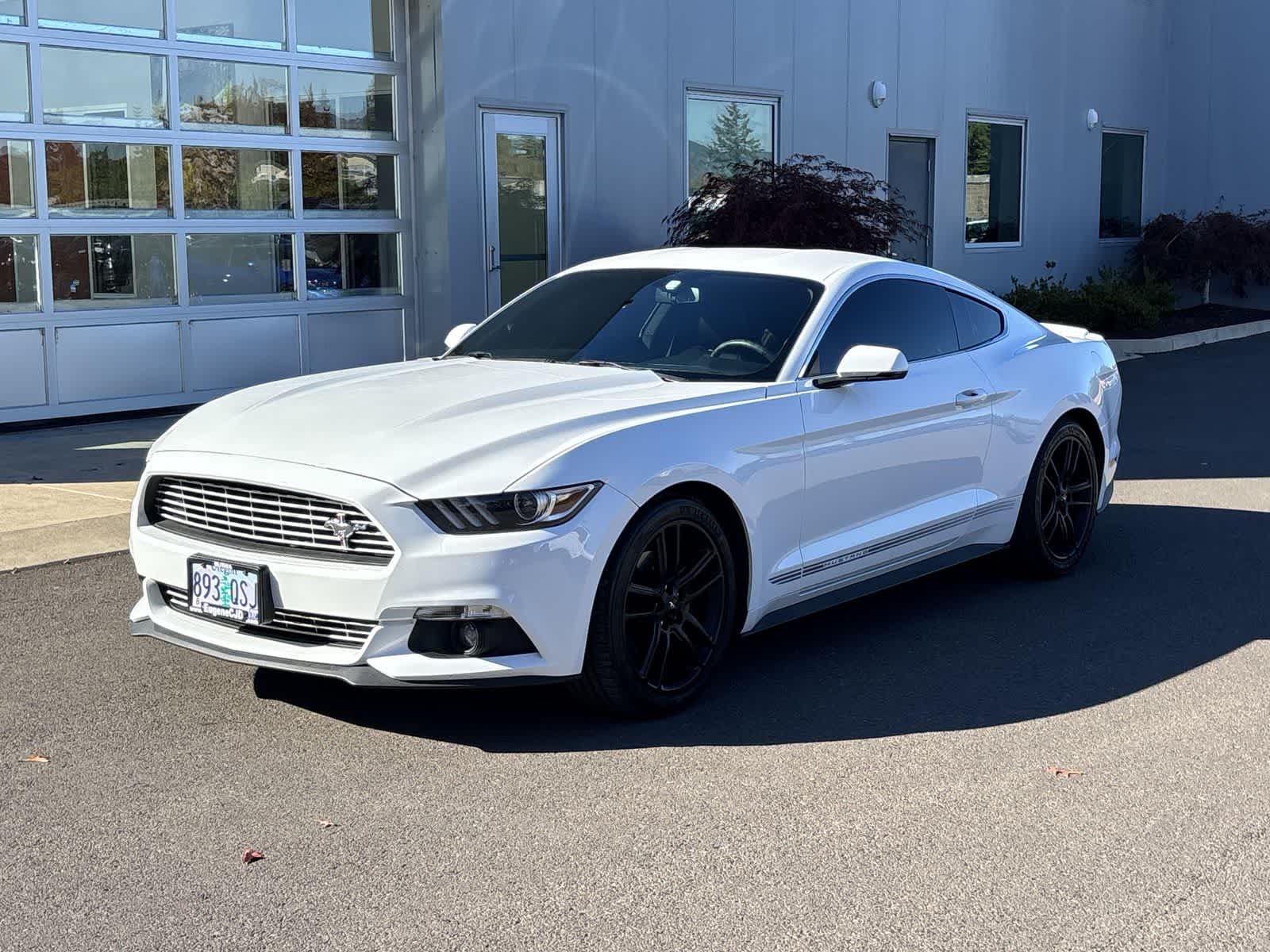 2016 Ford Mustang EcoBoost Premium — photo 1 of 28
