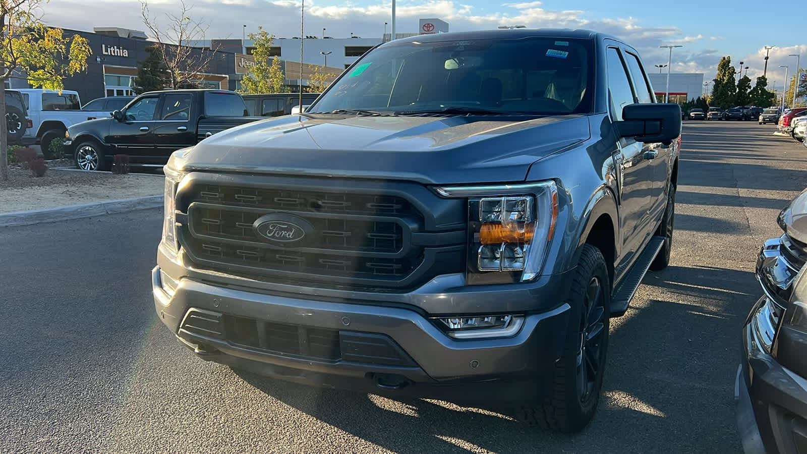 2022 Ford F-150 XLT — photo 1 of 10