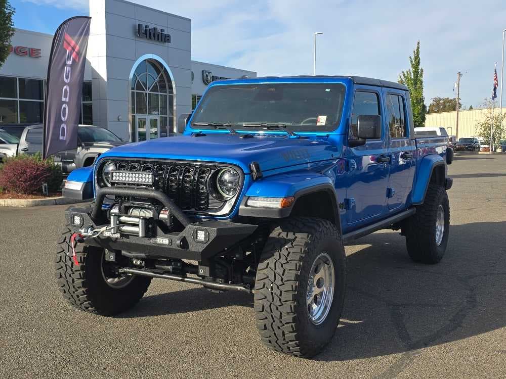 2026 Jeep Gladiator Sport — photo 1 of 21