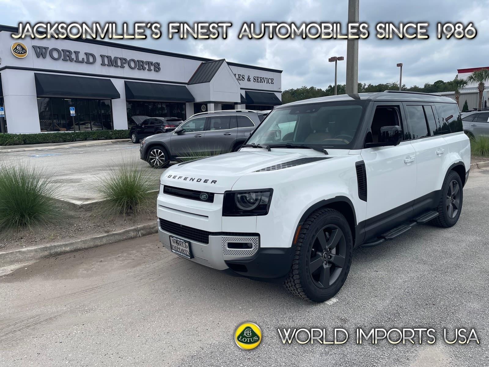 2025 Land Rover Defender S — photo 1 of 4