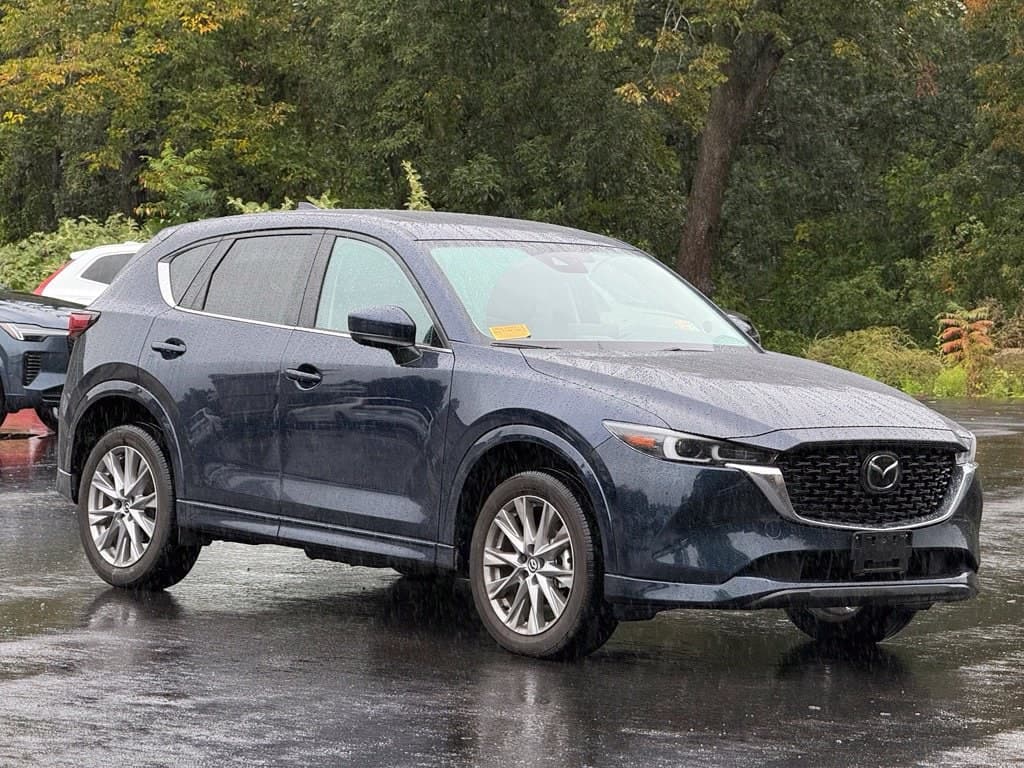 2024 Mazda CX-5 2.5 S Premium Package — photo 1 of 17