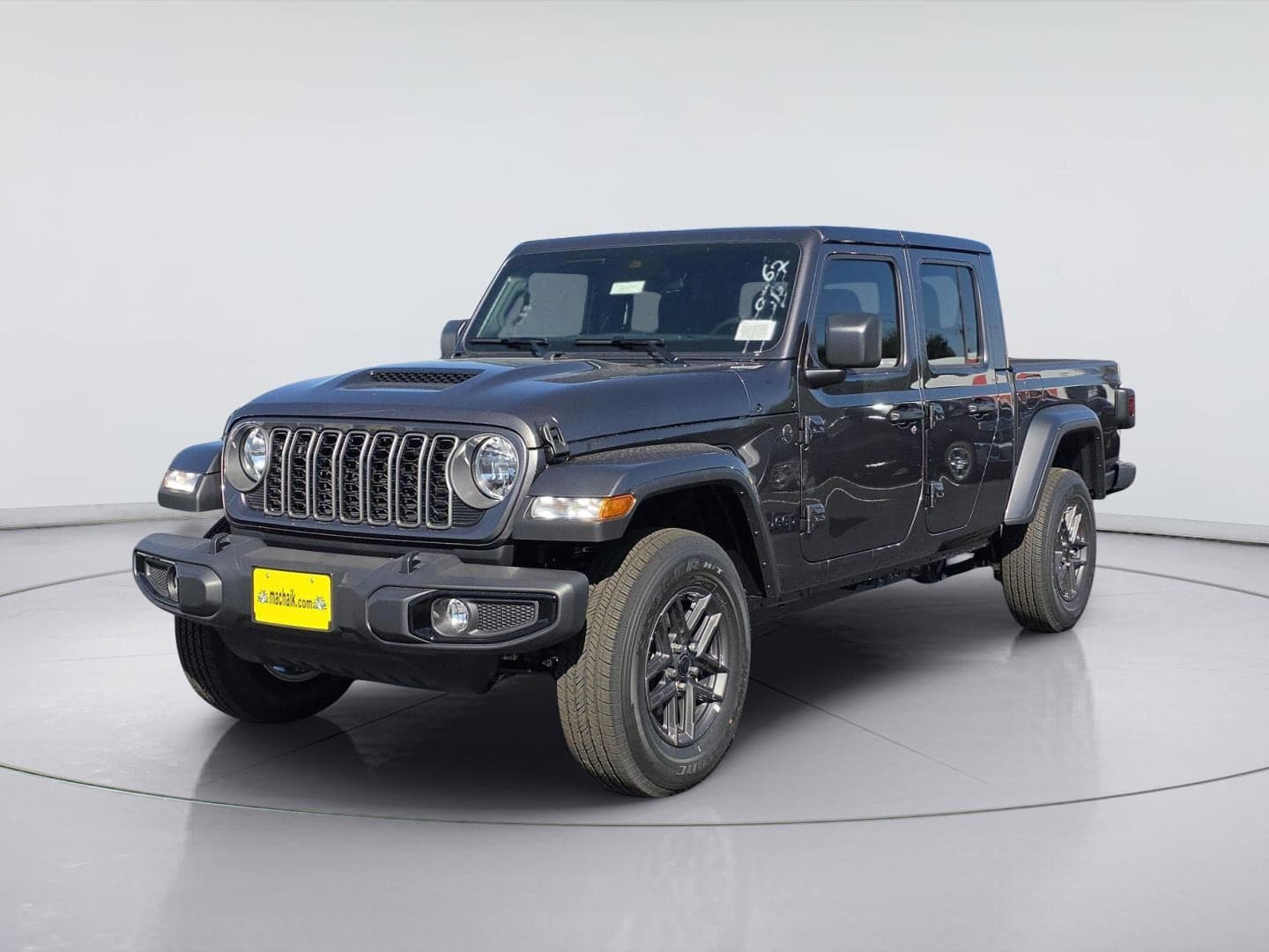 2025 Jeep Gladiator Sport S — photo 1 of 28