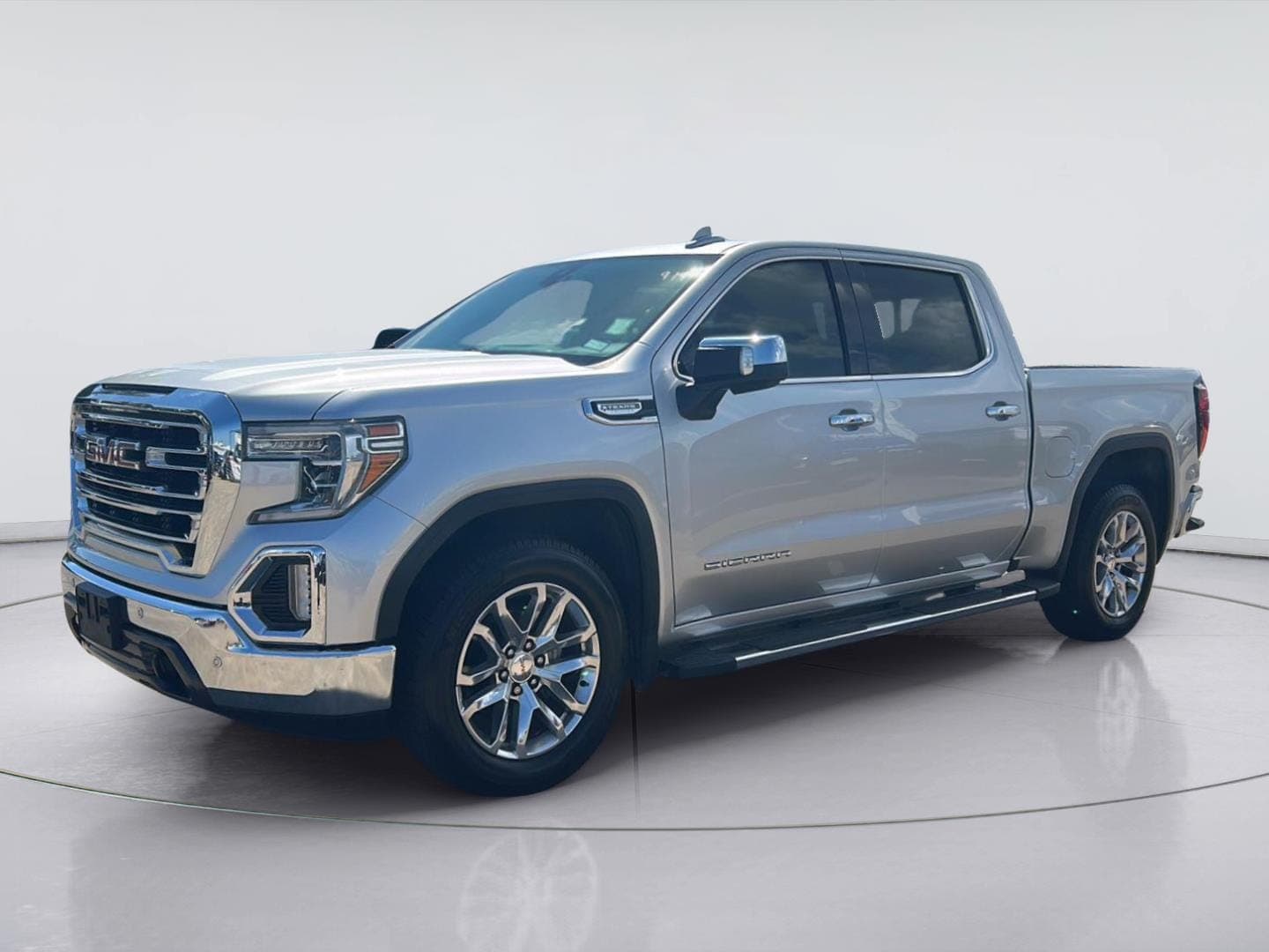 2020 GMC Sierra 1500 SLT — photo 1 of 11
