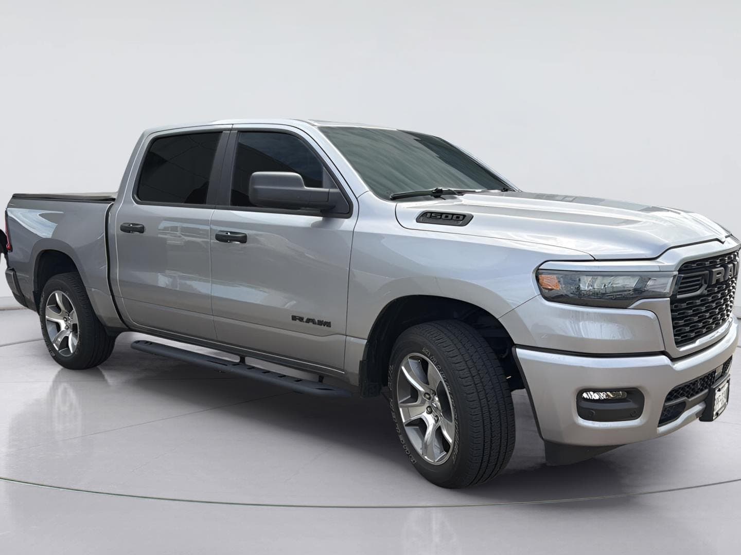 2026 RAM 1500 Express — photo 1 of 7
