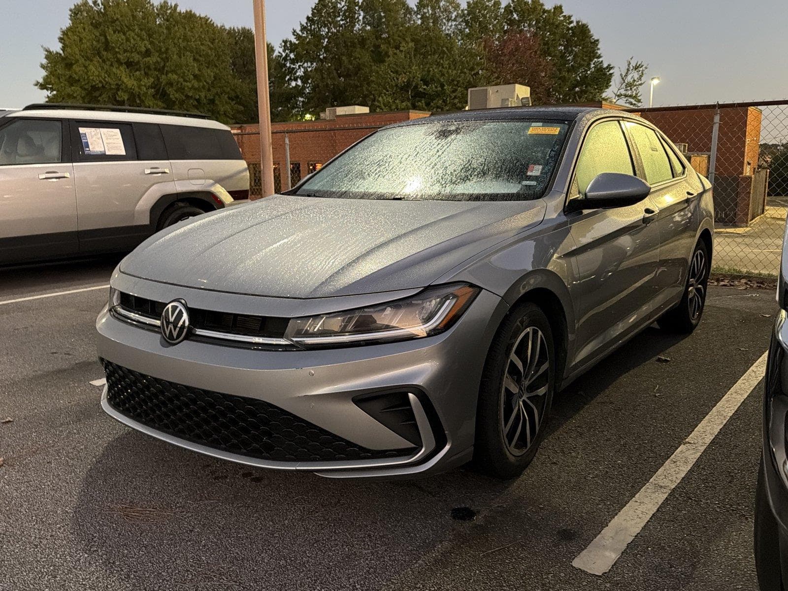 2025 Volkswagen Jetta SE — photo 1 of 10