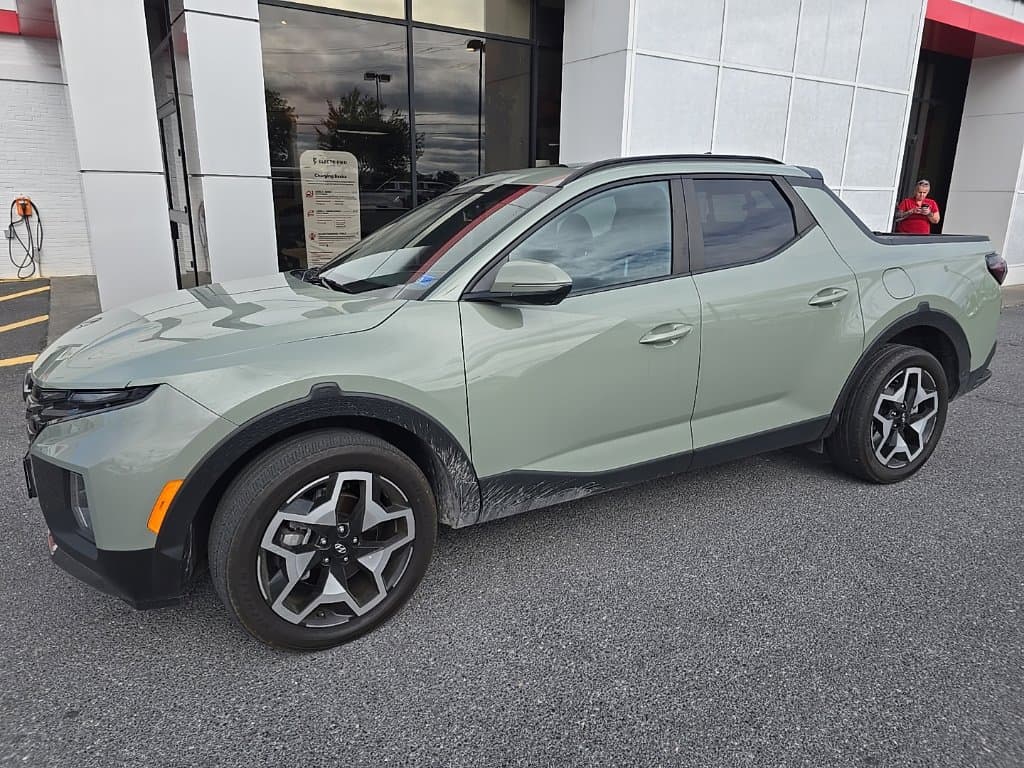 2023 Hyundai Santa Cruz Base — photo 1 of 4