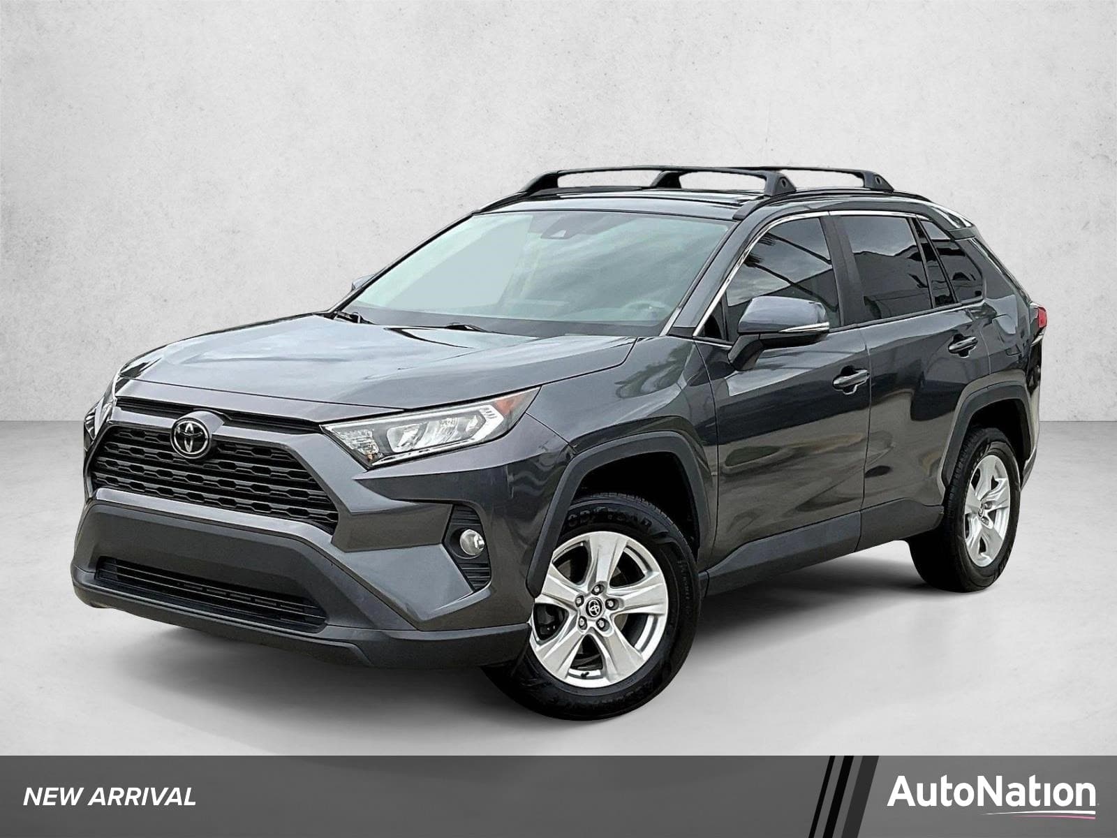 2021 Toyota RAV4 XLE — photo 1 of 30