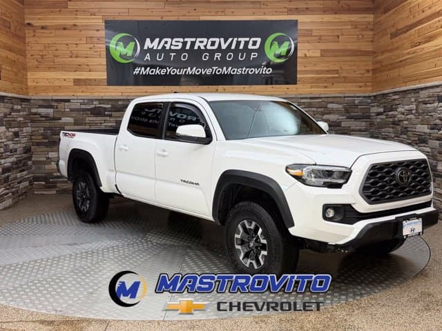 2023 Toyota Tacoma 4WD SR5 — photo 1 of 34