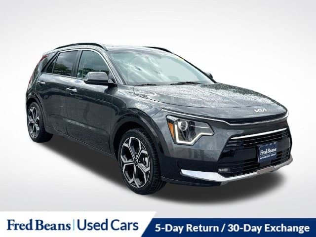2023 Kia Niro EX Touring — photo 1 of 35