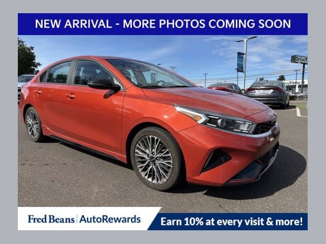 2023 Kia Forte GT-Line — photo 1 of 13