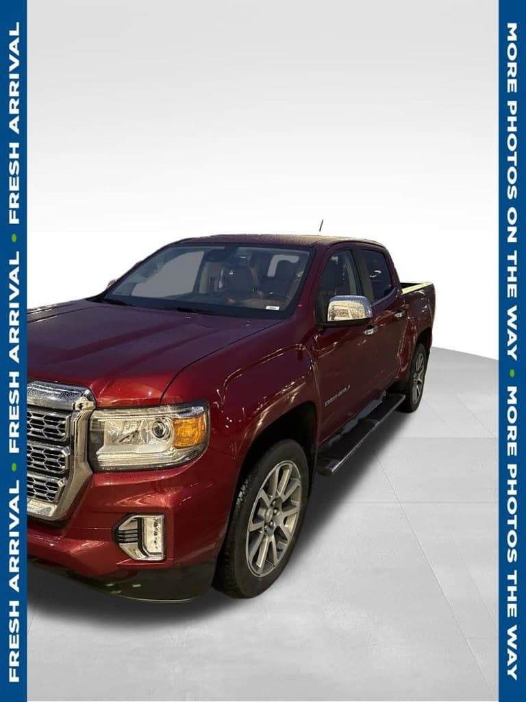 2022 GMC Canyon 4WD Denali — photo 1 of 8