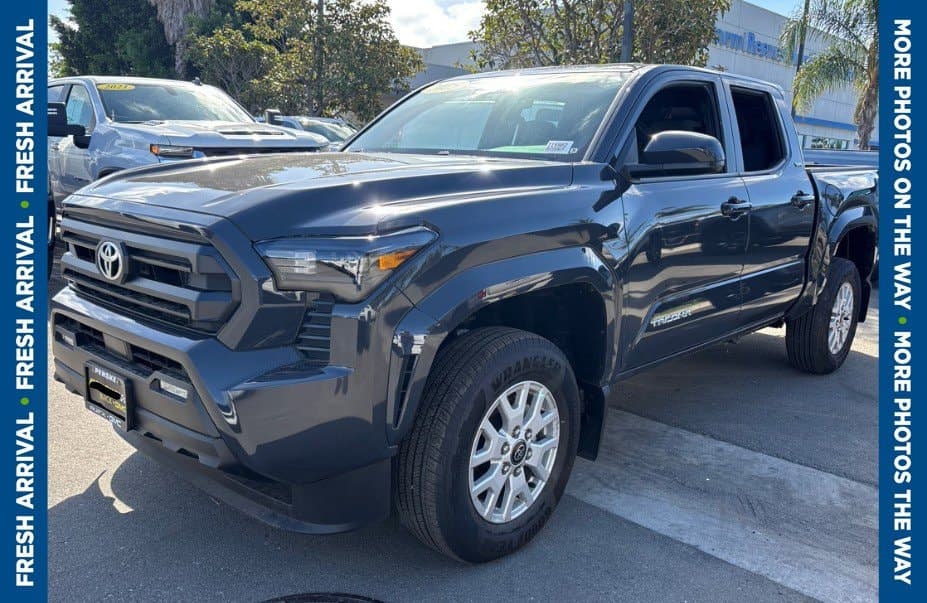 2025 Toyota Tacoma 4WD SR5 — photo 1 of 9
