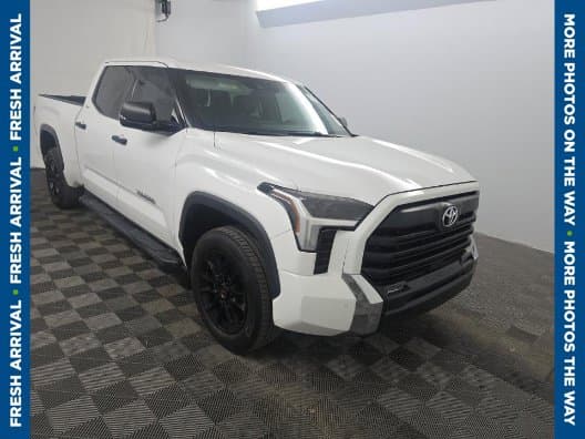 2023 Toyota Tundra 4WD SR5 — photo 1 of 7
