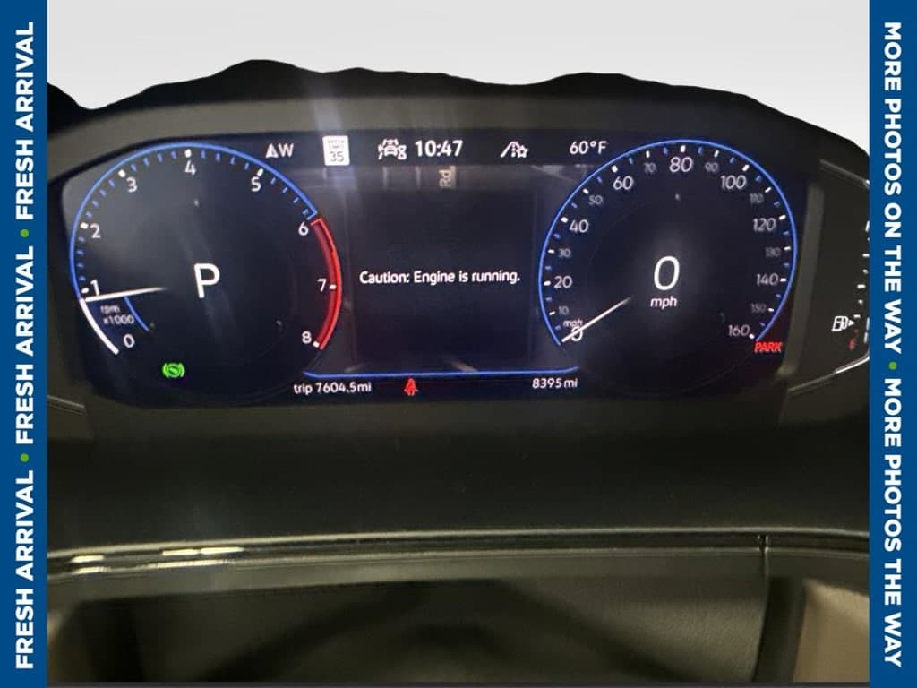 2024 Volkswagen Taos Base — photo 1 of 8