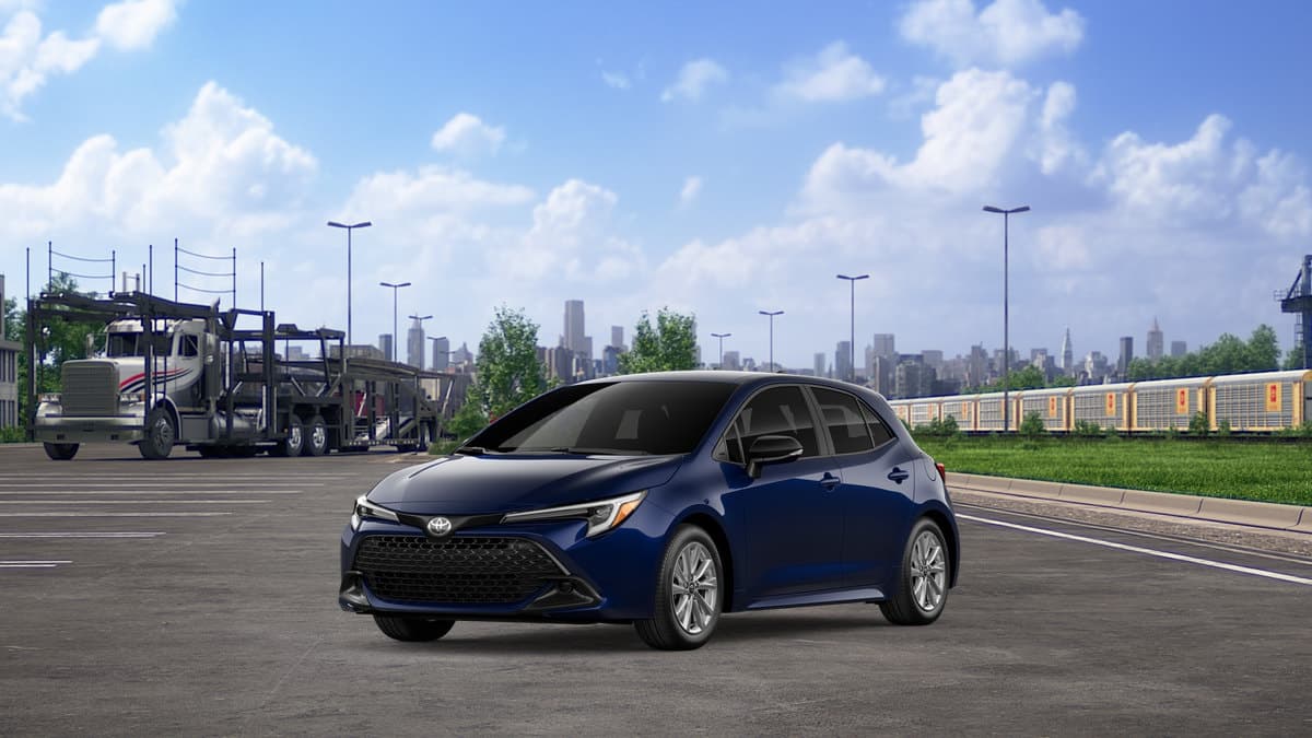 2027 Toyota Corolla Hatchback SE — photo 1 of 24