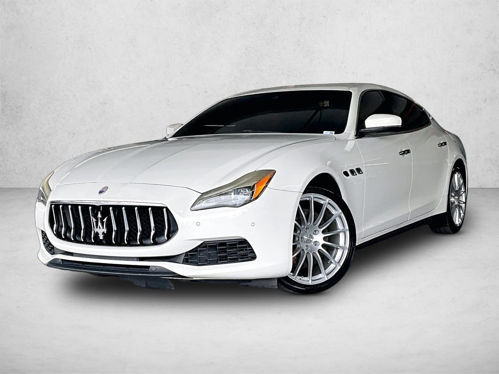 2018 Maserati Quattroporte S — photo 1 of 30