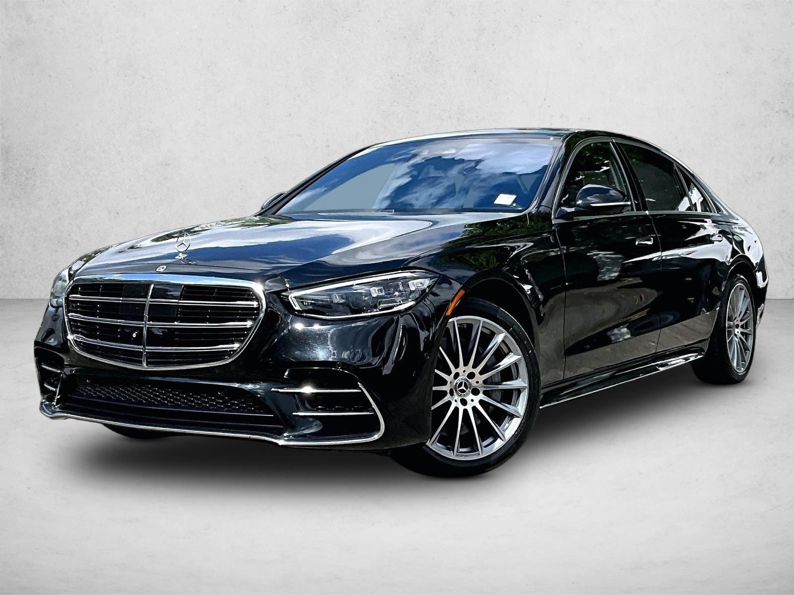 2023 Mercedes-Benz S-Class Base — photo 1 of 30