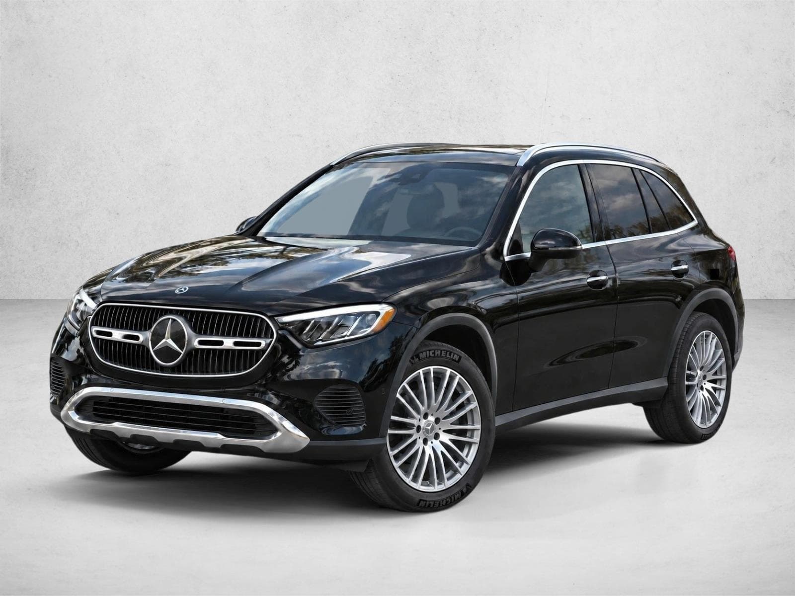 2024 Mercedes-Benz GLC Base — photo 1 of 30