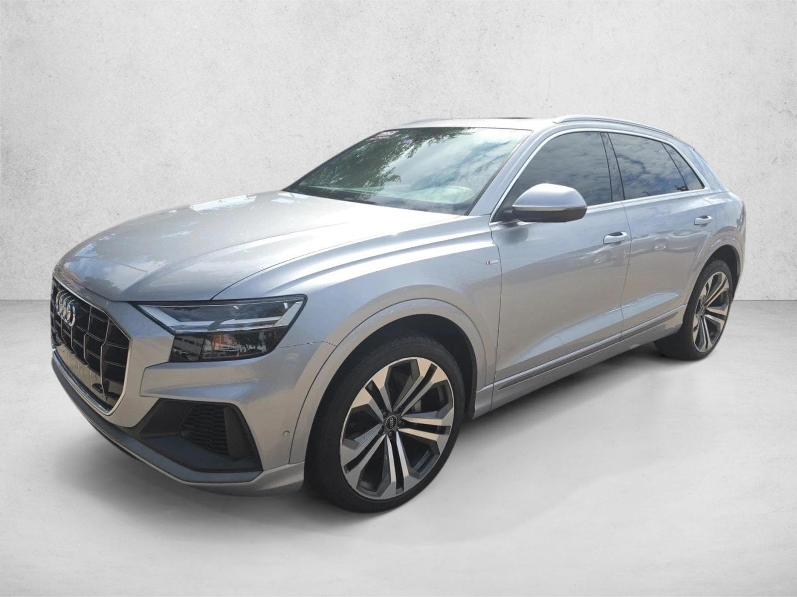 2021 Audi Q8 Premium — photo 1 of 28