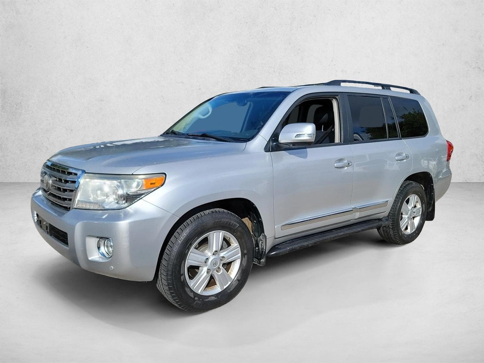 2013 Toyota Land Cruiser Base — photo 1 of 19