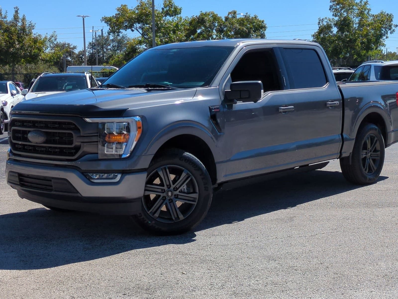 2022 Ford F-150 Base — photo 1 of 15