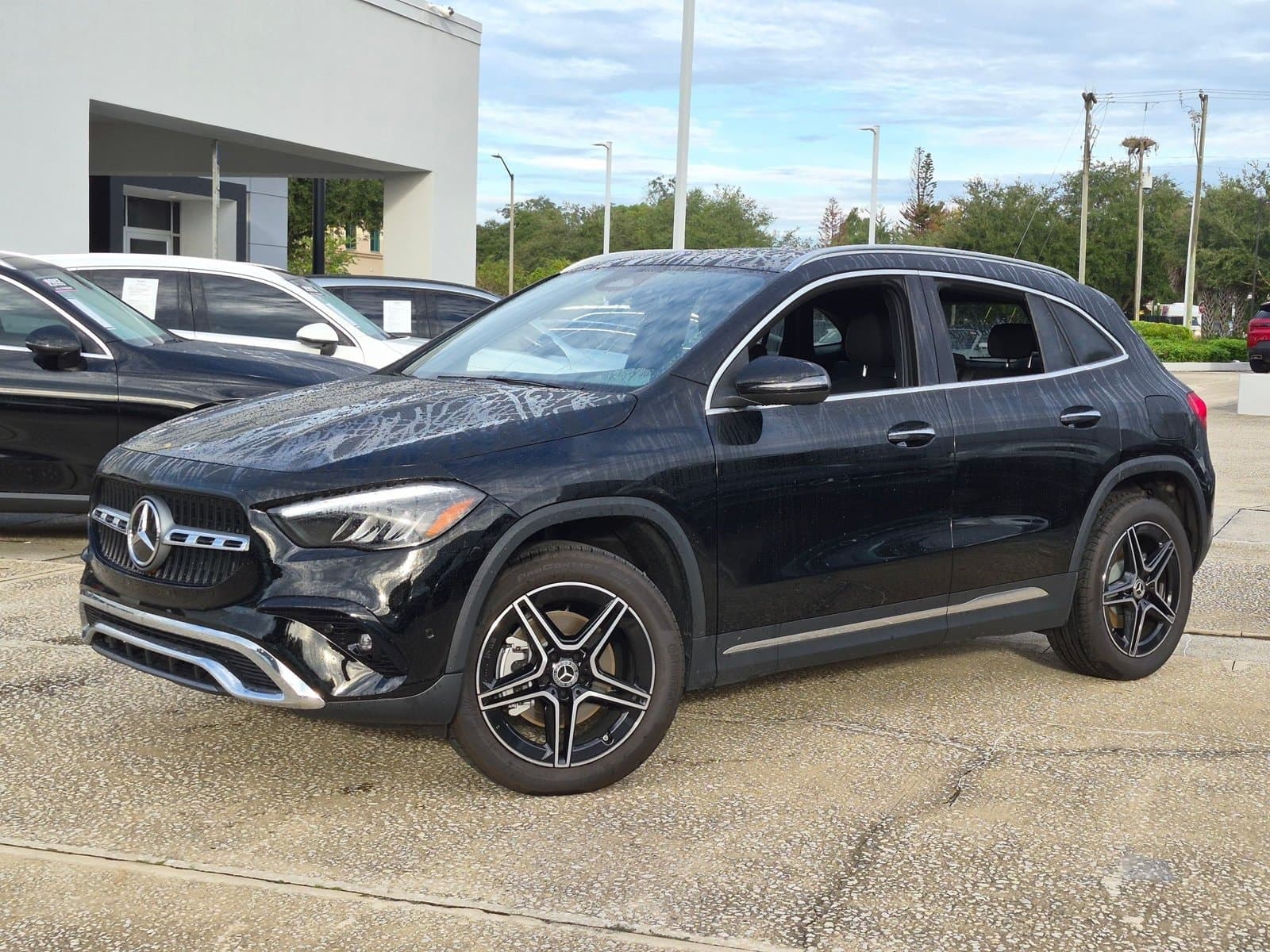 2026 Mercedes-Benz GLA Base — photo 1 of 22