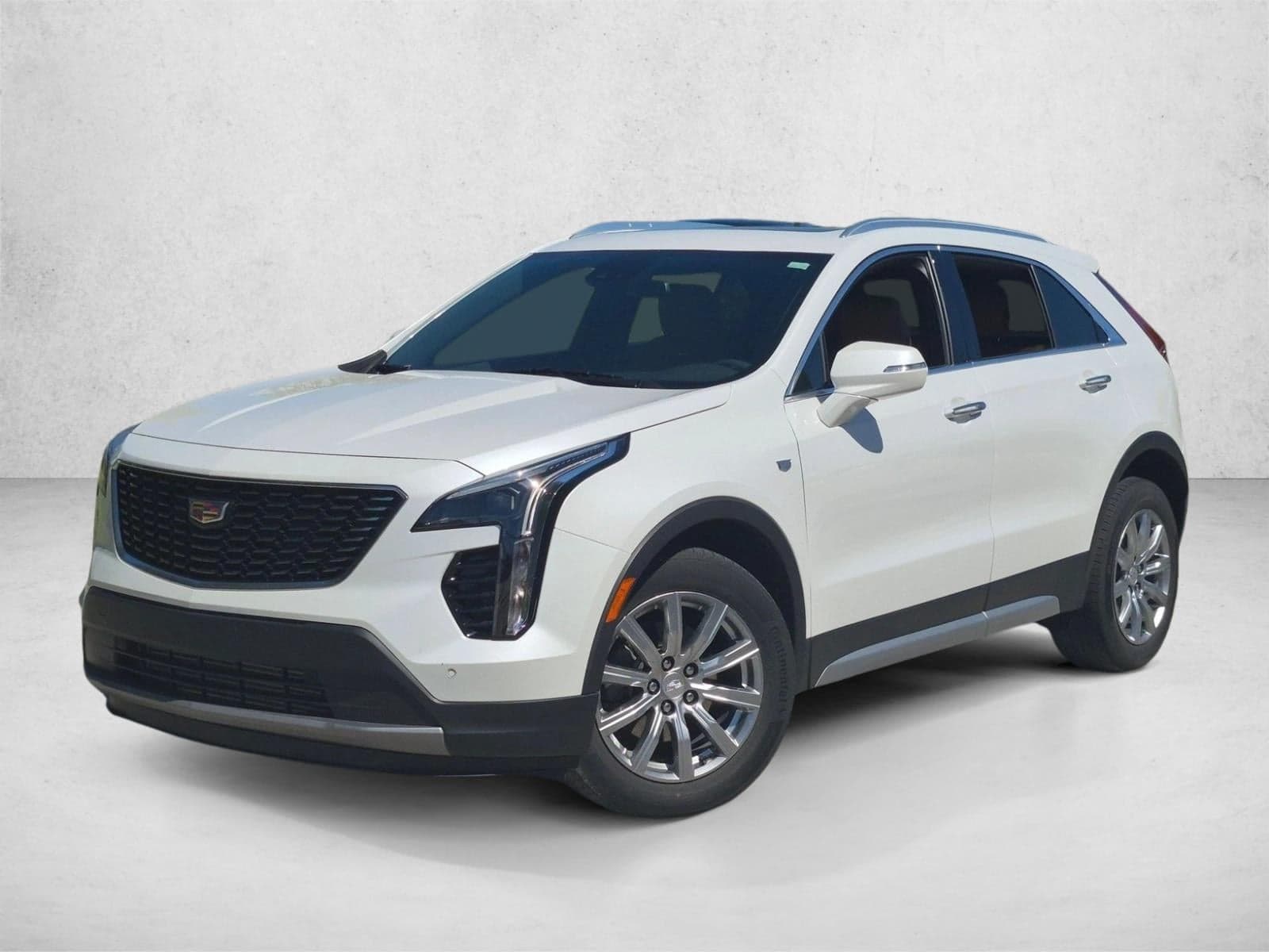 2021 Cadillac XT4 Base — photo 1 of 18