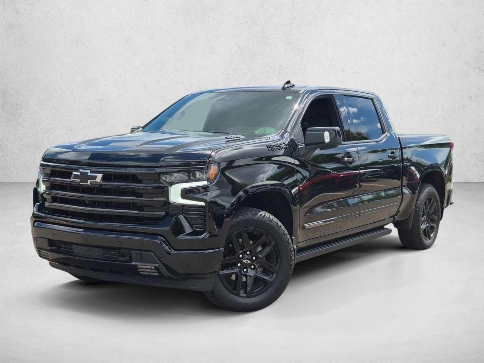 2026 Chevrolet Silverado 1500 High Country — photo 1 of 16